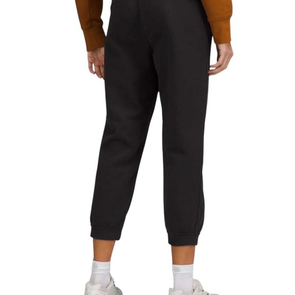 Lululemon Loungeful High-Rise Cropped Jogger Size 4 - Picture 2 of 10